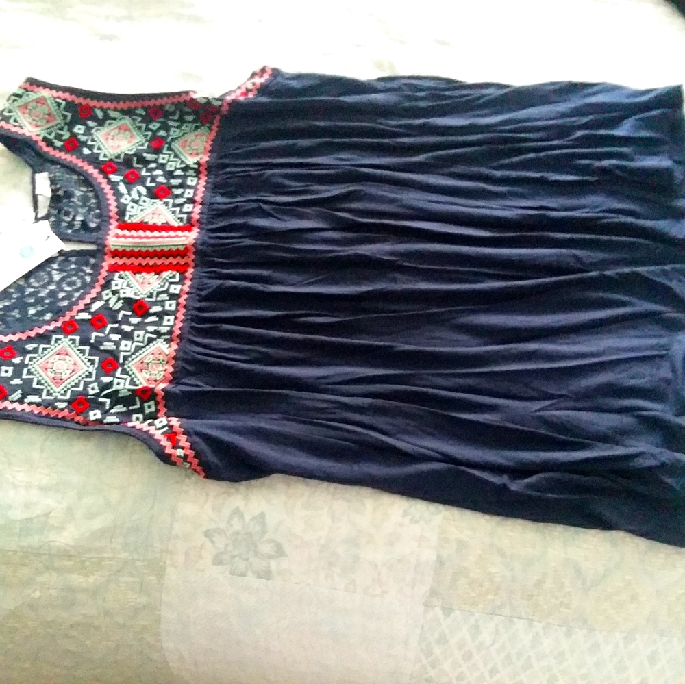 No sleeve  top